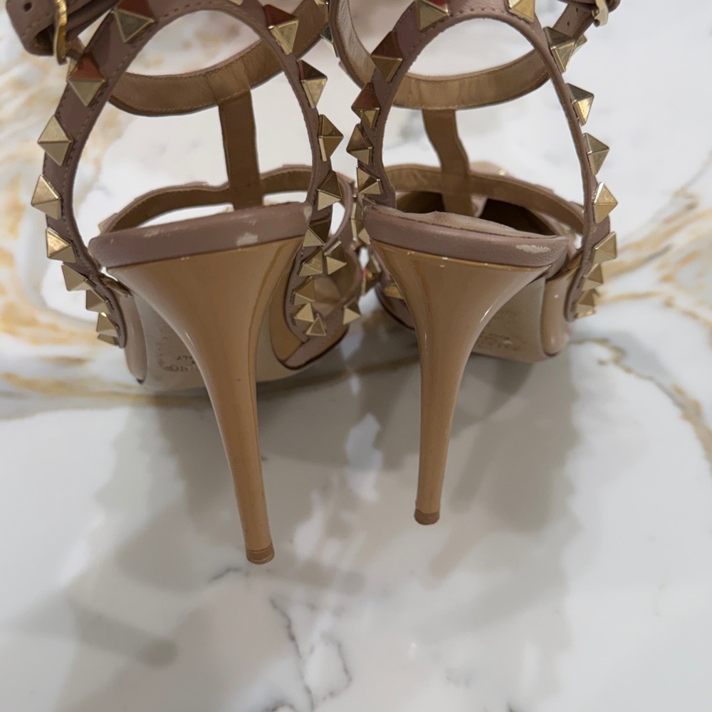 Valentino Women's Beige Patent Studded Heels - Picture 2 of 5